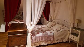 Iron/ironing board, WiFi