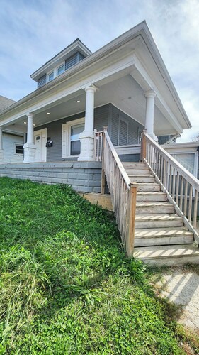 Oak Street Derby Suite: Near Downtown, Germantown