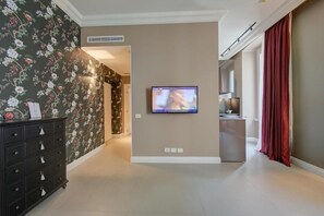 Deluxe Apartment, City View | Living area - SEVEN SUITES APARTMENTS SANREMO (Sanremo)