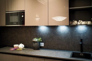 Private kitchen - SEVEN SUITES APARTMENTS SANREMO (Sanremo)