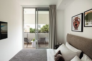 Deluxe Apartment, 2 Bedrooms | Free WiFi - Mr Bialik - By TLV2GO (Tel Aviv)