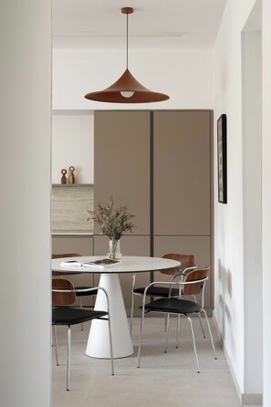 Deluxe Apartment, 2 Bedrooms, with Balcony and Parking | Wi-Fi gratuito