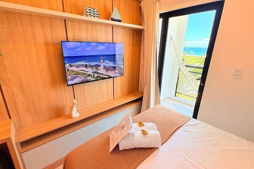 Deluxe-Apartment | Schreibtisch, laptopgeeigneter Arbeitsplatz, kostenloses WLAN