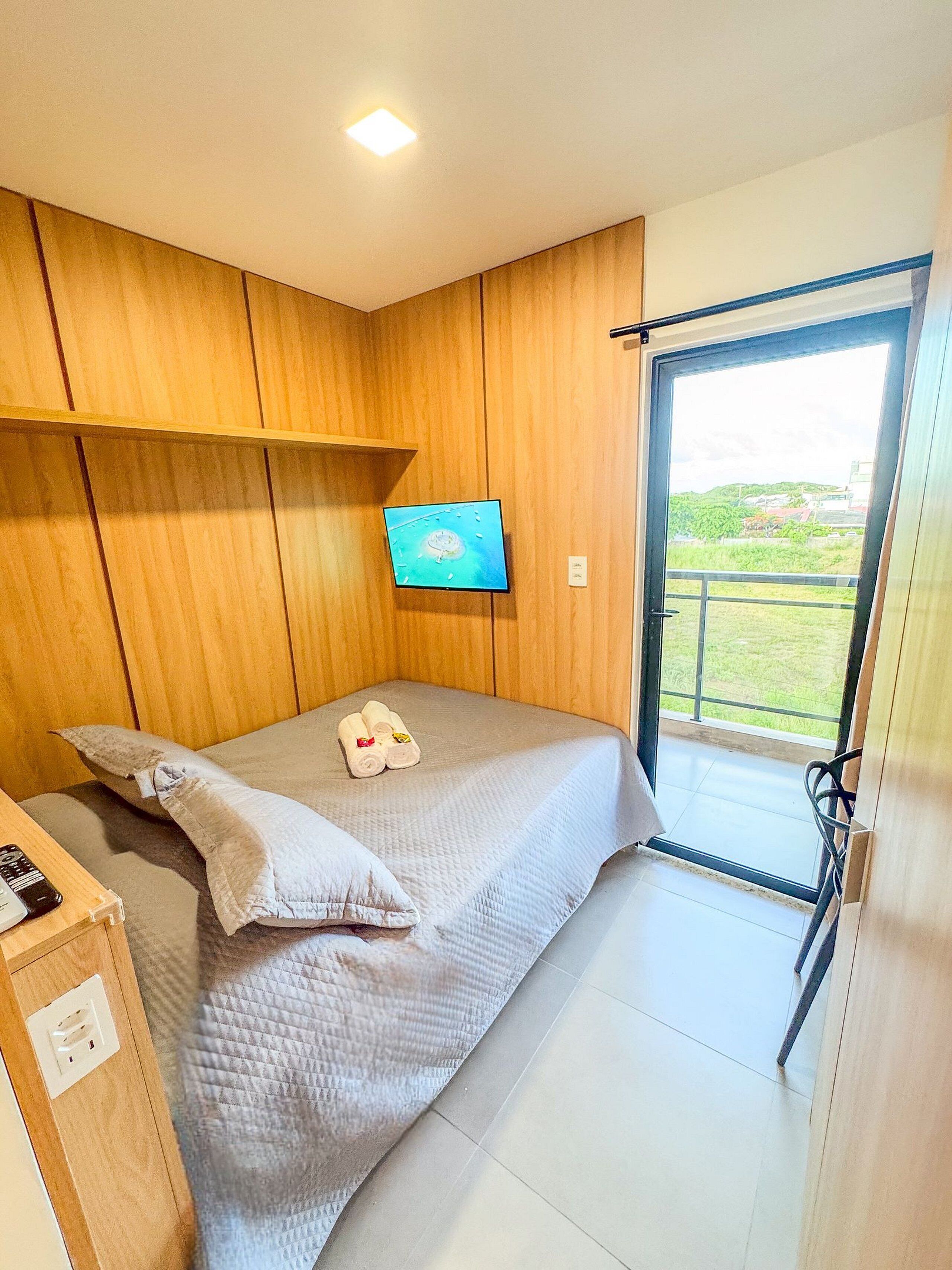 Desk, laptop workspace, free WiFi