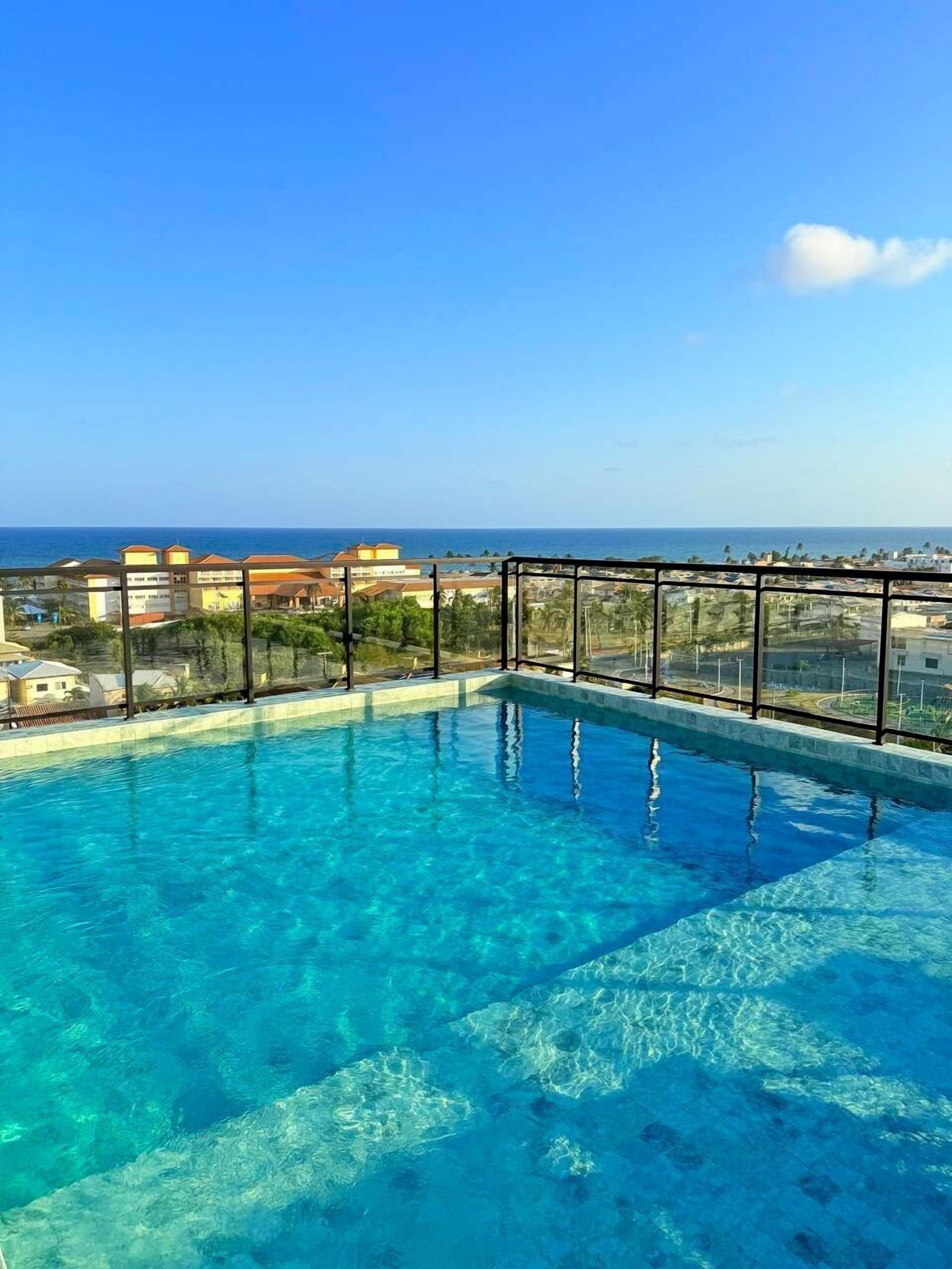 Hồ bơi ngoài trời 