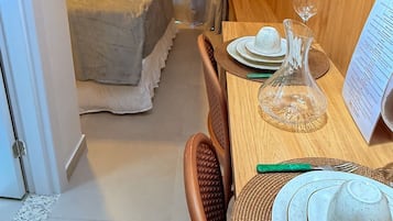 Apartamento luxo | Escrivaninha, espaço de trabalho para notebook, Wi-Fi de cortesia