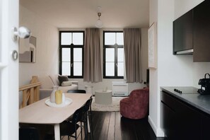 تلفزيون، مكتب