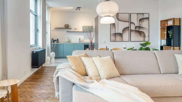 TV, offices - Bright 2BR Flat in Antwerp City (Antwerpen)