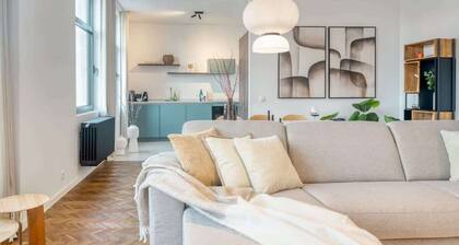 Bright 2BR Flat in Antwerp City