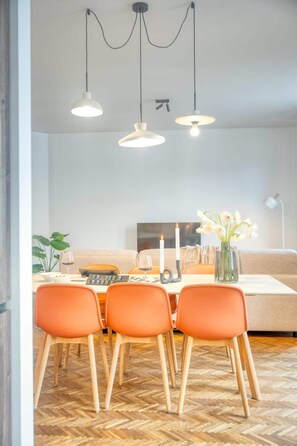 Dining - Bright 2BR Flat in Antwerp City (Antwerpen)