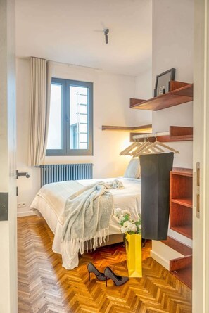 3 habitaciones, escritorio, cuna de viaje y wifi 