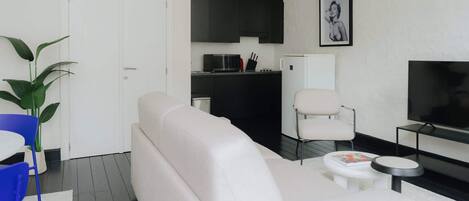 تلفزيون، مكتب