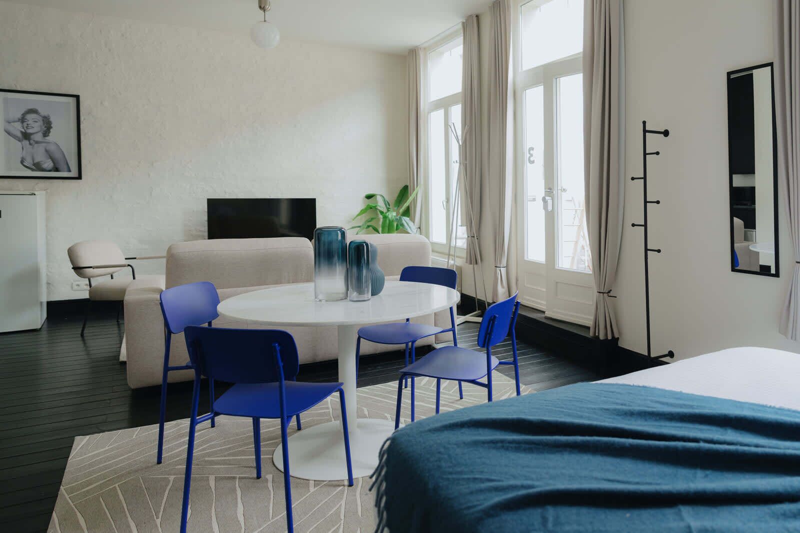 Bügeleisen/Bügelbrett, Reisekinderbett, WLAN, Bettwäsche