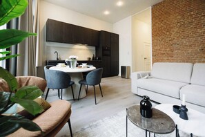 TV, offices - Bright 1-Bedroom Apartment with Balcony in Antwerp (Antwerpen)