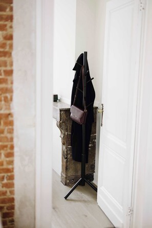 Interior - Bright 1-Bedroom Apartment with Balcony in Antwerp (Antwerpen)