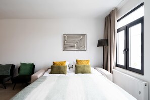 3 soveværelser, skrivebord, strygejern/strygebræt, weekendseng