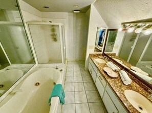 Bathroom - Al Capone - Paradise Home & Apartmen (Cape Coral)