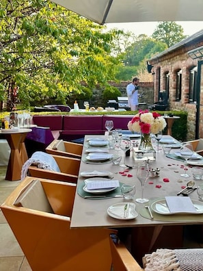 Outdoor banquet area - Exclusive Private Luxury Countryside Estate | Pool & Hot Tub (Tiffield)