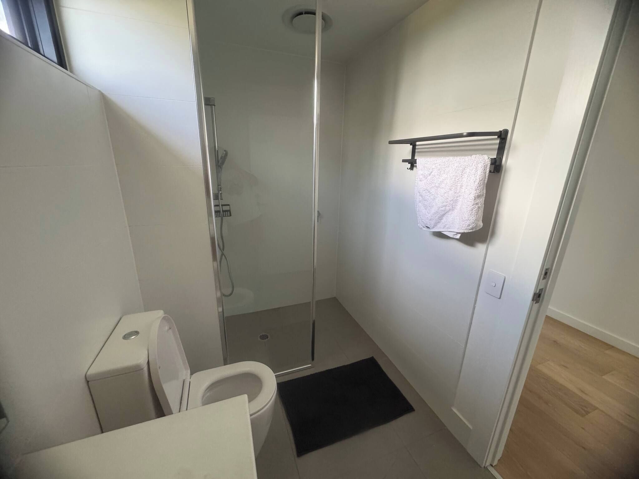 Apartment, 2 Bedrooms, Accessible, Balcony | Bathroom