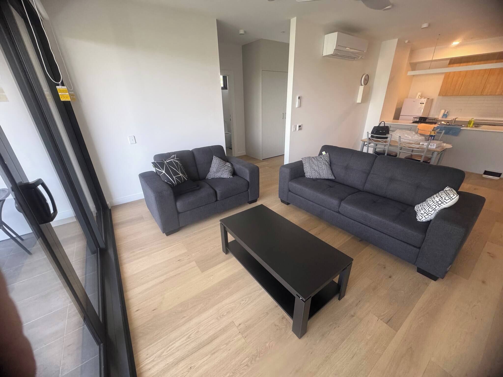 Apartment, 2 Bedrooms, Accessible, Balcony | Living room