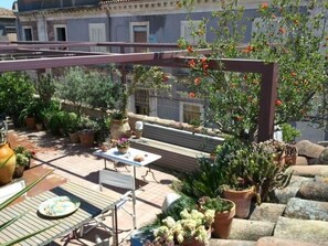 Outdoor dining - mit Balkon by Interhome (Catania)