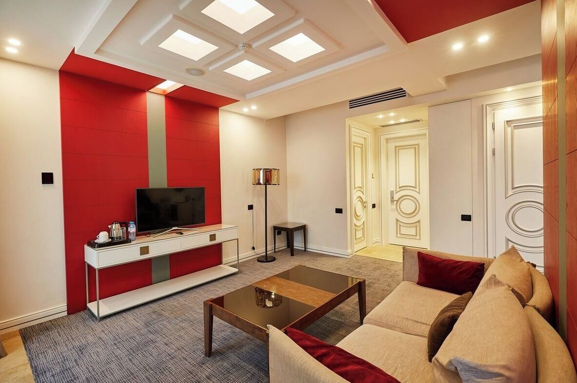 Minibar, in-room safe, rollaway beds, free WiFi