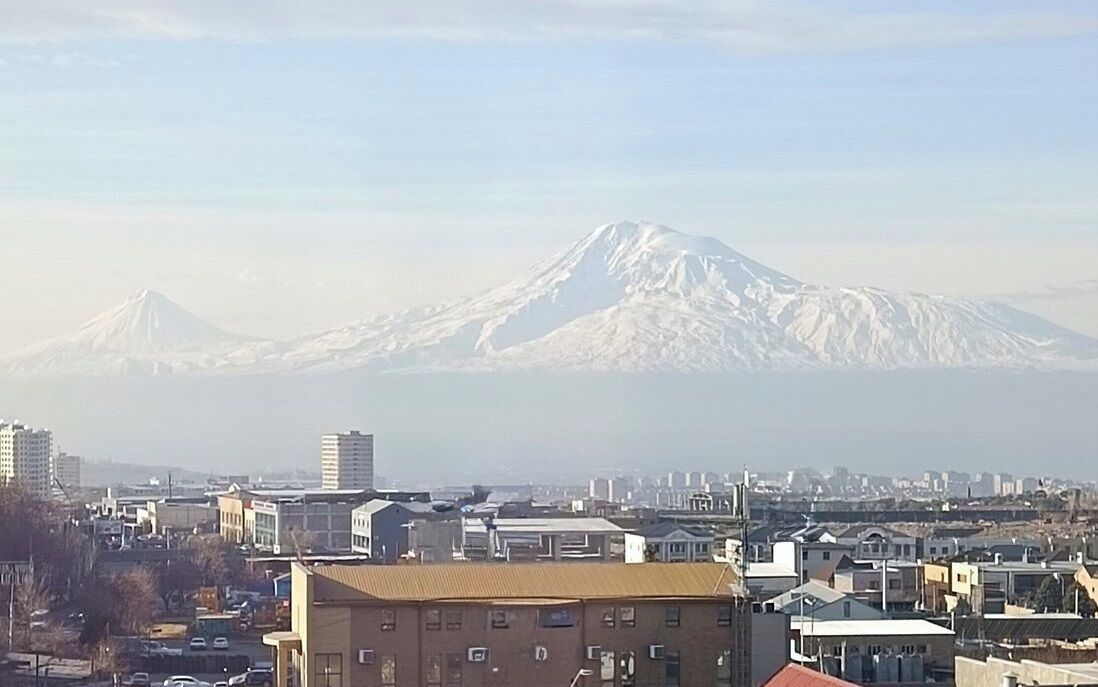 إطلالة على الجبل