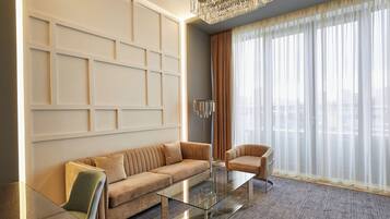 Luxury Room | Minibar, in-room safe, rollaway beds, free WiFi