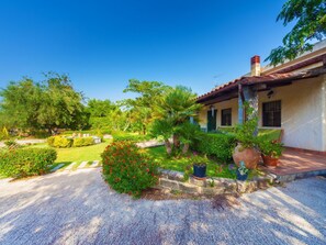 Property grounds - Villa Arancia in Carlentini mit privatem Pool by Interhome (Carlentini)