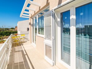 Exterior detail - Schwimmbad, elegant, in Strandnähe by Interhome (Calabernardo)