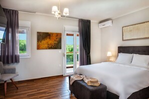 3 bedrooms - Sunny Exclusive Dio in Chaniotis (Kassandra)
