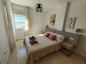 熨斗/熨衣板、WiFi、床单