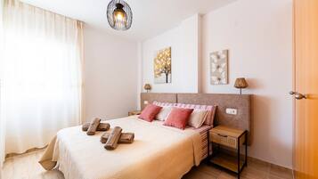 Fer et planche Ă repasser, Wi-Fi, draps fournis