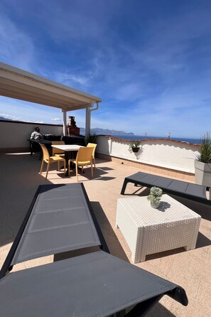 Outdoor dining - Anna Penthouse mit Terrasse by Interhome (Balestrate)