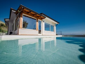 Pool - Haus in Carini mit privatem Pool by Interhome (Carini)