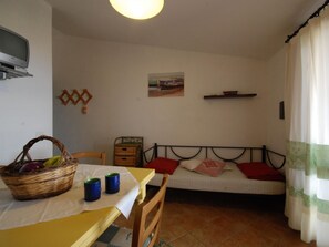 Interior - mit Wasserblick by Interhome (Torre dei Corsari)
