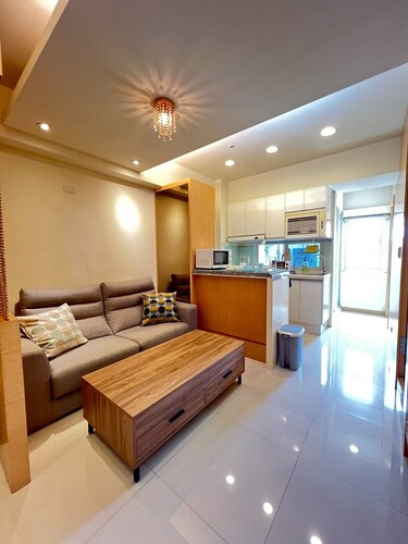 Family Home 2B1B - Elevator - Prime Da’an Location - Only 1 Min to Guting MRT