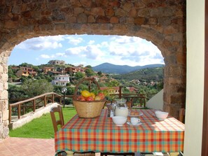 Outdoor dining - direkt am Wasser by Interhome (Torre dei Corsari)