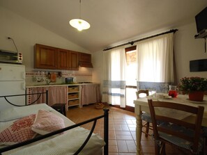 Dining - Haus in Torre Dei Corsari mit Privatparkplatz by Interhome (Torre dei Corsari)