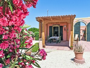 Outdoor dining - Wohnung in Calasetta mit Grill und Garten by Interhome (Calasetta)