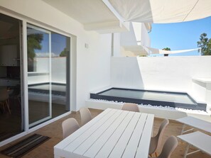 Unclassified image, 2 of 25, button - Suite Selektion Ikebana Porto Pino by Interhome (Chia)