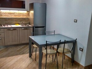 Dining - Wohnung 'Taverna' mit Kamin by Interhome (Baunei)