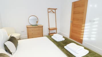 2 bedrooms, individually decorated, individually furnished, free WiFi