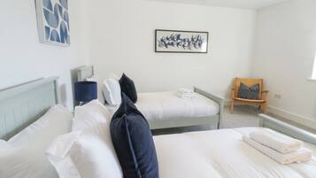 2 bedrooms, individually decorated, individually furnished, free WiFi