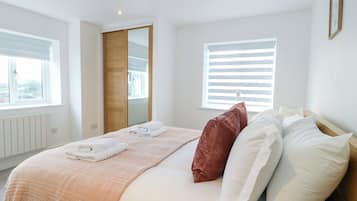 3 camere, con stile personalizzato, con arredamento individuale