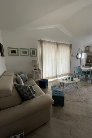Living area - Appartamento per vacanze San Lorenzo by Interhome (San Lorenzo)