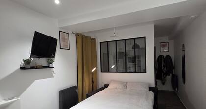 Cocon lumineux équipé centre de Lagny 10 Min de Disney parking gratuit