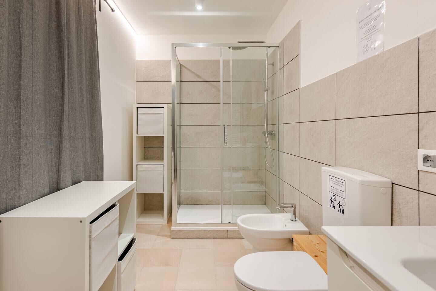 Assecador de cabells i tovalloles 