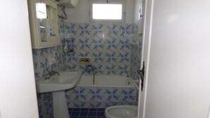 Towels - Wohnung mit Wasserblick by Interhome (Marina Serra)