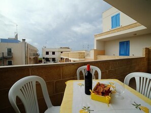 Outdoor dining - 'Apollo Bilo by Interhome (Lido Marini)